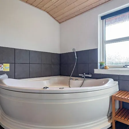 Дом отдыха 8 Person Holiday In Fjerritslev